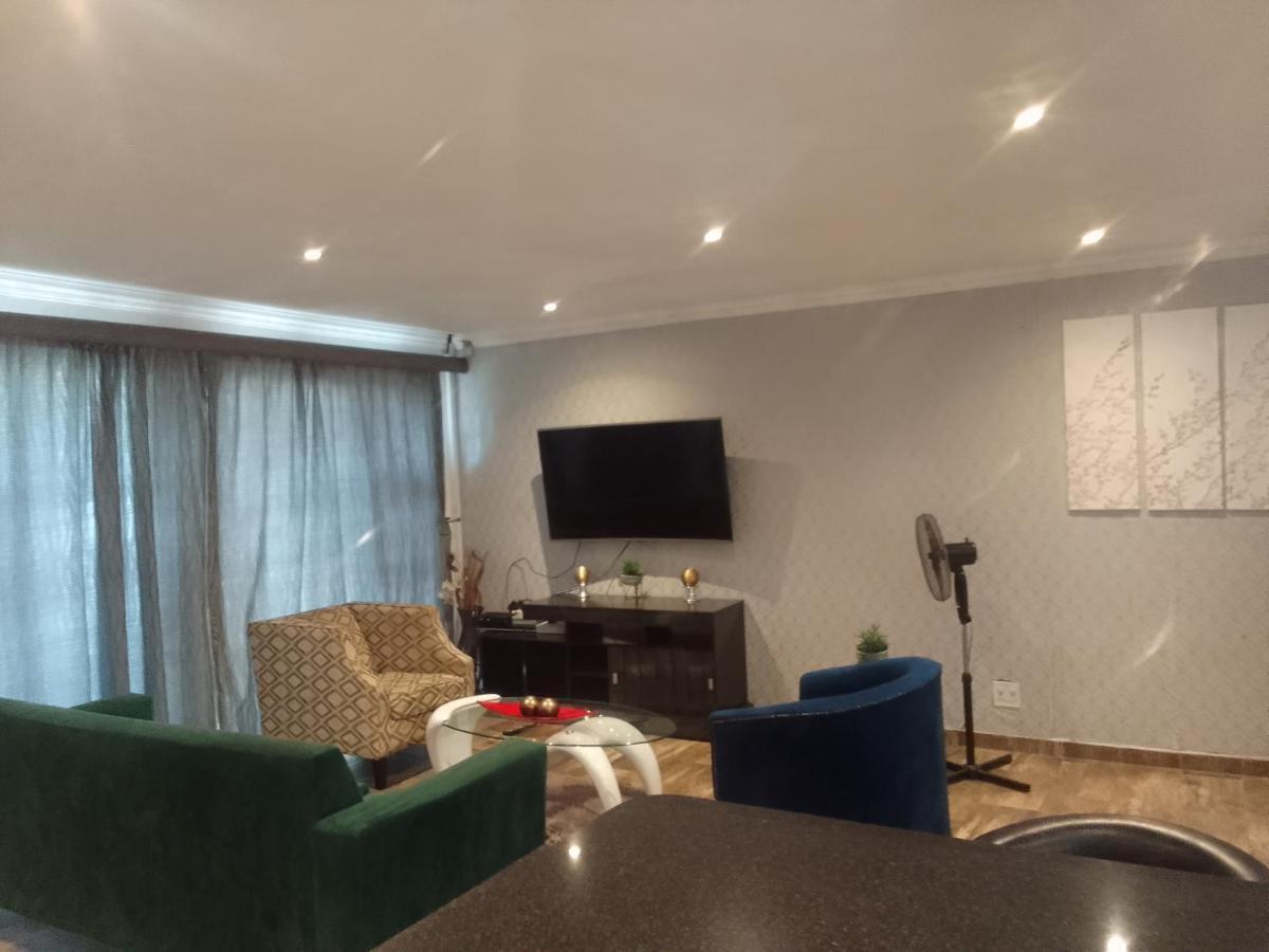 Mayberrypark Guest Lodge Alberton Buitenkant foto