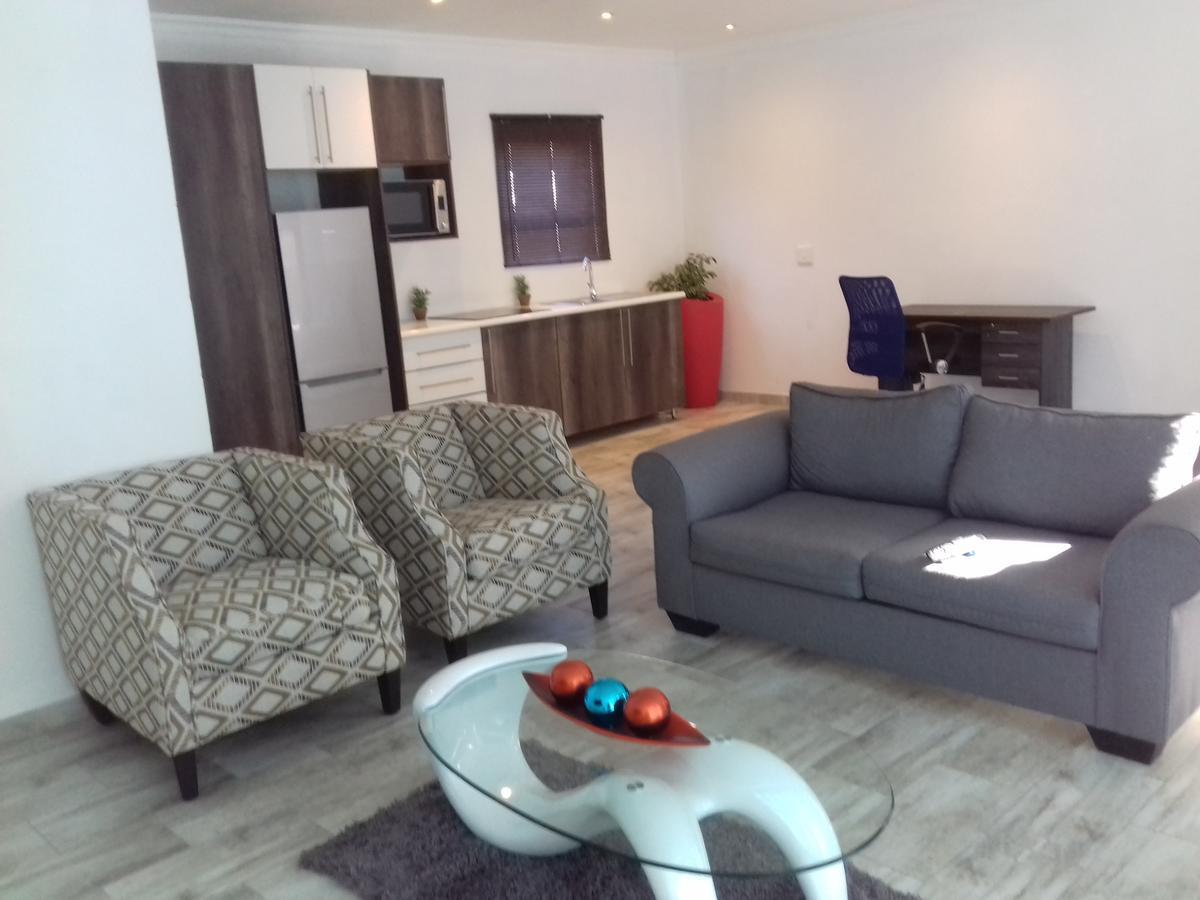 Mayberrypark Guest Lodge Alberton Buitenkant foto